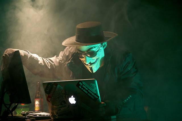 hacker demands bitcoin ransom