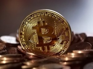 Bitcoin Price Drops to $28,000 -Will April Be BTC Month?
