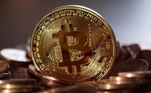 Bitcoin Price Drops to $28,000 -Will April Be BTC Month?