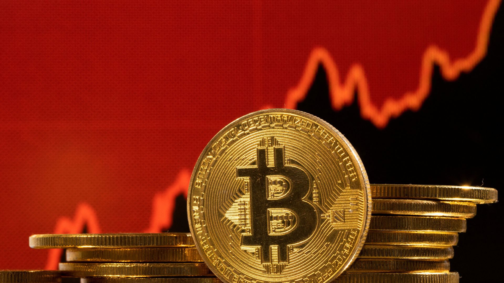 Bitcoin Price Prediction: Analyst Warns Of BTC Plunge And New Bear Market As Investors Look To Small-Cap Presales For Explosive Gains