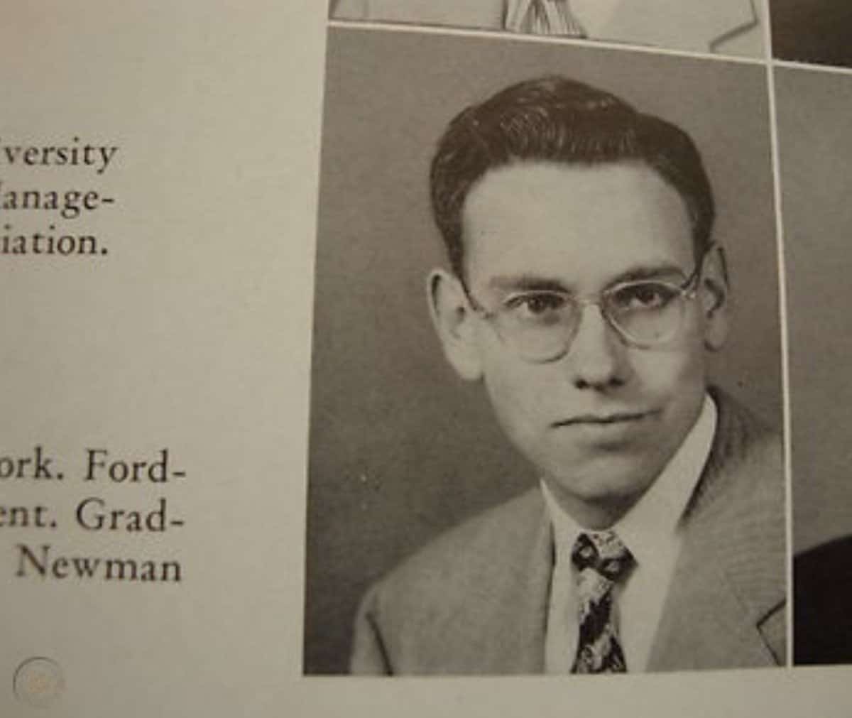 Young Warren Buffet yearbook picture