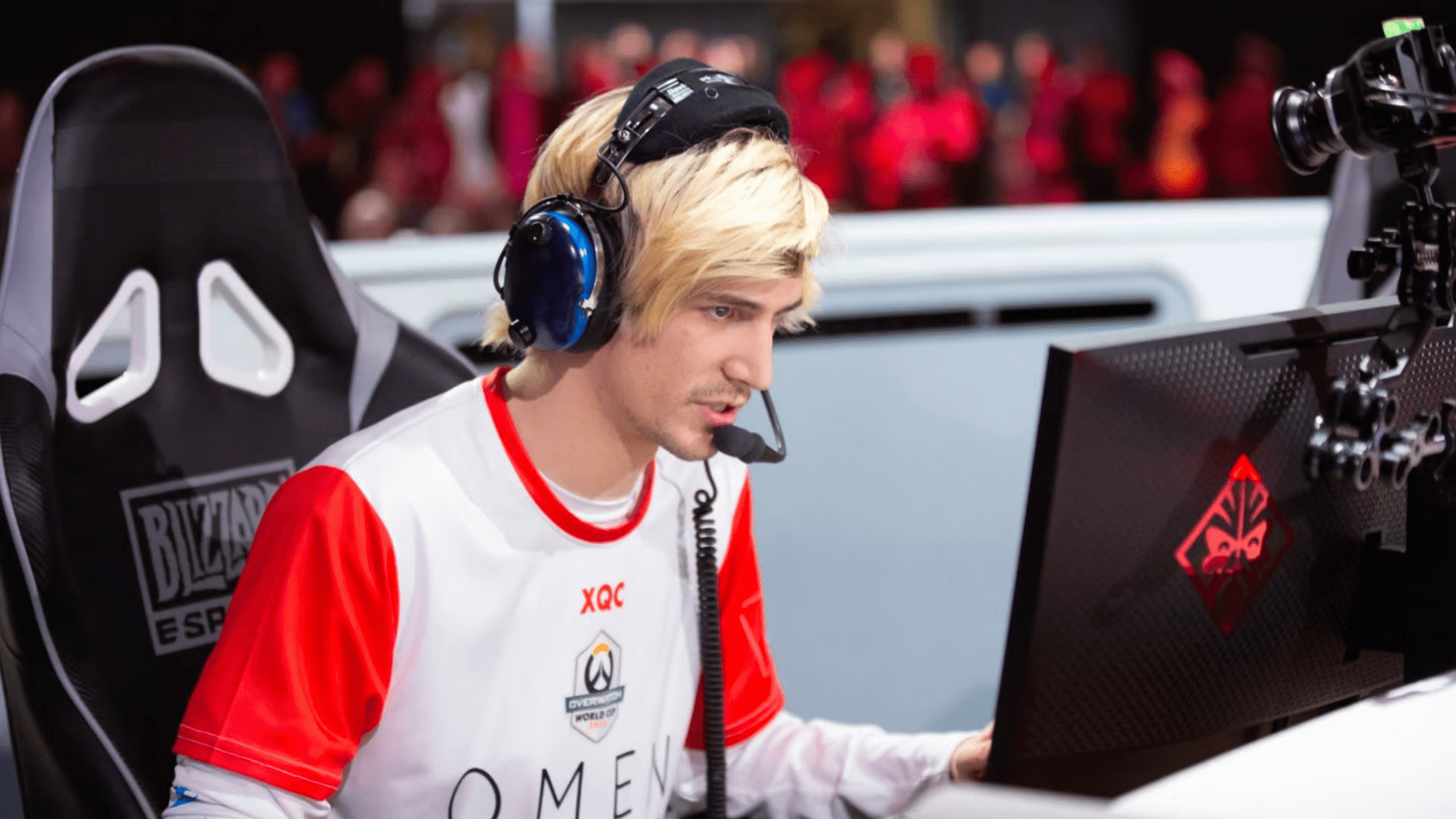 xQc playing overwatch to build his net worth